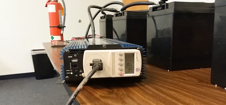 How Long Will a 12V Battery Last With an Inverter