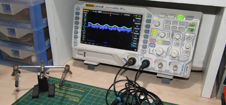 How to Connect Oscilloscope to Amplifier