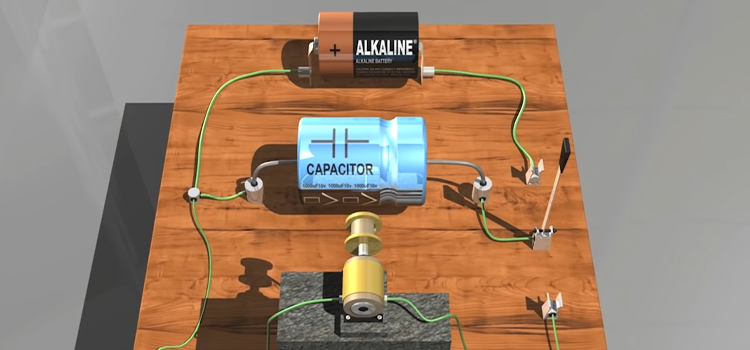 How much charge is stored in a 10-μf Capacitor